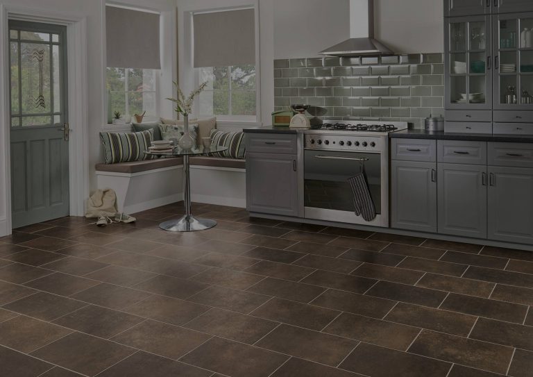 Kingfisher_Classic-Limed-Oak-kitchen